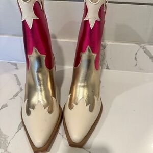 Billini Urie Ankle Boots - Pink, Gold  & Ivory size 9 western